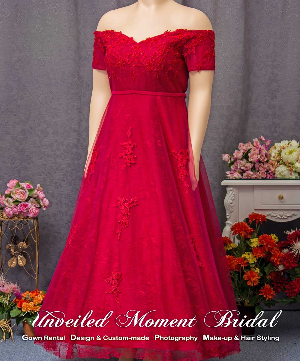 Bride in plus size off-the-shoulder, short sleeved, decorative lace bodice, A-line red burgundy evening dress 一字膊, 短袖, 蕾絲釘珠, 加大碼A-line酒紅色晩裝